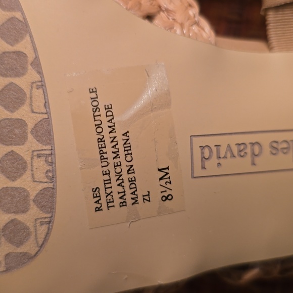 CHARLES DAVID BRAND WOMEN'S TAN SLIP-ON SUMMER SANDALS SIZE 8.5 - Picture 9 of 16